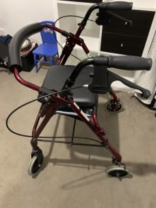 Walking frame /good condition