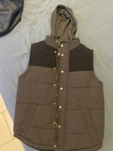Men’s winter vest - size small