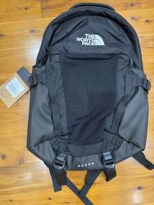 North Face - Recon 30L Backpack (Brand new, RRP $240)
