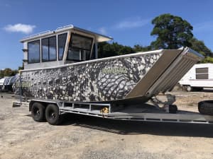 Barge landing craft 7.5 x 2.4 (Brand new) and off-road trailer 