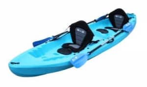 Kayak 2.5 person with accessories.