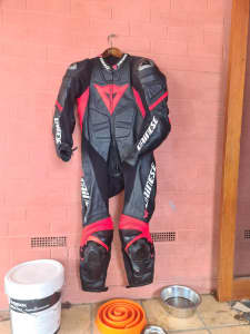 Dainese Full Race Suit Leathers size 52