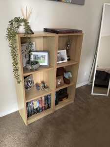 Book case (only 1 of the 2 pictured is available)