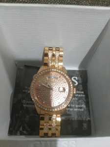 Guess Quartz Analog Gold Dial and Stainless Steel Women Watch