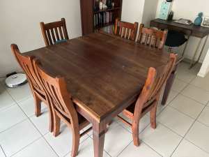8 Seat Dining Table & Chairs $250