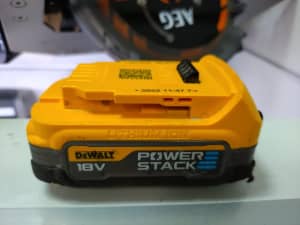 Cordless Tool Battery DEWALT -18v 1.7ah XR Li-Ion Compact PowerStack