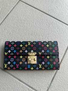 Ladies LV large wallet new