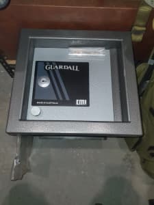 Guardall floor safe 