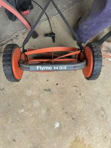 Push mower Flymo H33