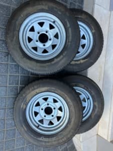 Trailer wheels and Tyres 