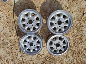 ROH Mag Wheels Early Ford 4 Stud 13 x 5.5