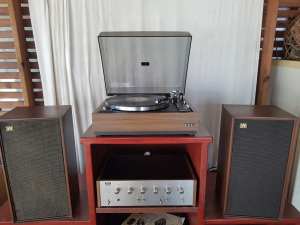 Vintage 1970s Vinyl Stereo HiFi System