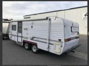 Caravan for sale - 5.4m (17)