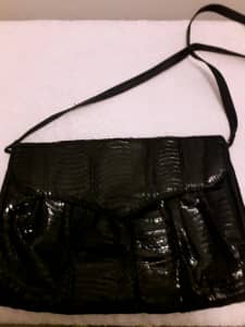 Leather handbag, vintage Renee excellent quality and condition