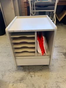 Open file cabinet with 5 shelves 