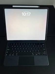 Ipad Pro 12.9 2022 128GB Wifi WITH Magic Keyboard & Apple Pencil 2