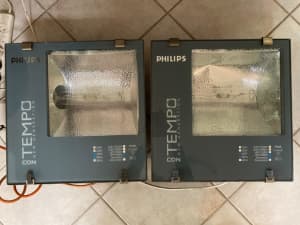 2 x PHILIPS Con Tempo New Generation IP65 Floodlights - $10 each