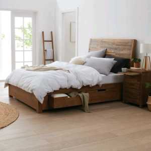 Queen size Tuscan bed 