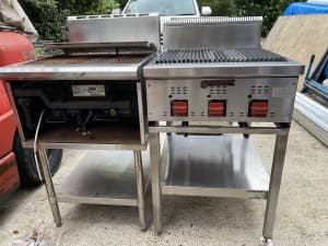 One Set of Commercial kitchen Gas Grill Stove