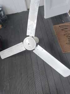 Three speed fan with light quick sale $20 nothing wrong with it