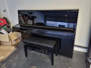 Alex Steinbach Upright Piano in Near-Perfect Condition