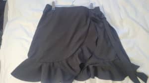 Showpo black skirt with frill - size AU