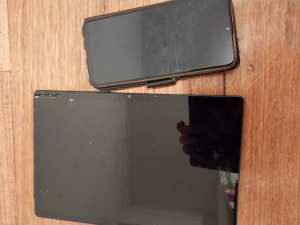 Broken Galaxy Tablet A8 Samsung and Samsung 20s mobile for parts of