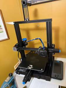 3D Printer Ender 3 V2 with CR touch bed leveling