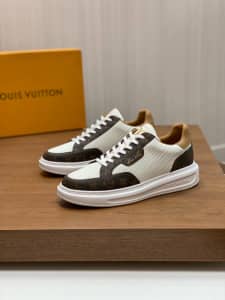 Louis Vuitton Run Away Sneaker BROWN. Size 08.0