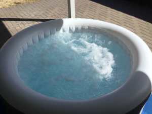 Lay-Z Spa portable hot tub (St. Lucia)