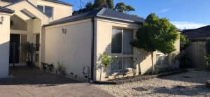 Half house $490 pw ,yours exclusively, 3bedrooms 2 bathrooms