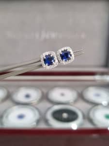 Blue sapphire studs in platinum 