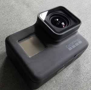 GoPro Hero 5, 2 batteries, charger, dive case 45m, extras. AS NEW