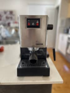 Espresso Machine with Milk Frother and Grinder, 15 Bar Automatic Espresso Coffee  Machine All In One Coffee Maker with Italian ULKA Pump, 2.5L Water Tank,  Brushed Stainless Steel for Home Office 