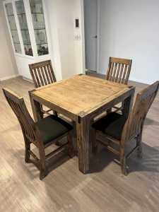 Lovely table and 4 chairs set. Excellent condition. Hardly used.