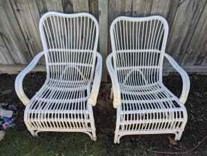 Wicker chairs x2