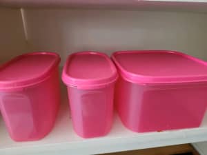 Pink tupperware pick up only