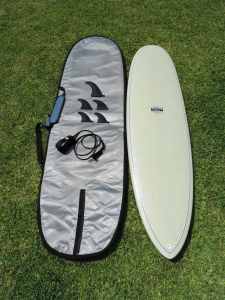 7ft2ins SANCTUM Surfboard / Board Bag / Fins / Legrope