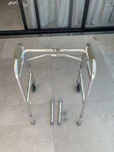 Walking Frame Foldable. With wheels or with four legs