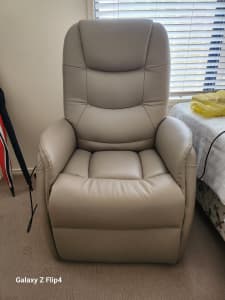 Electric lift and Recliner Chair