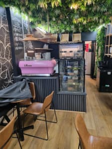 Fully Fitted Cafe in prime location-Cheap rent