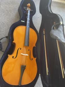 Full size Arnico cello with hard case