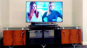 TV unit in excellent condition for sale