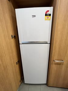 Beko 345L fridge/freezer