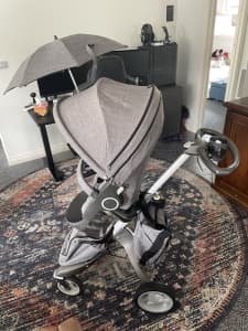 Stokke Xplory (with extra: nappy bag, coffee cup holder and Umbrella)