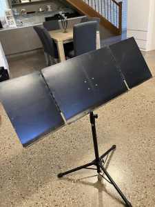 Heavy Duty Metal Extra Wide Music Stand