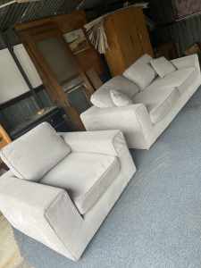 3 Free Couches