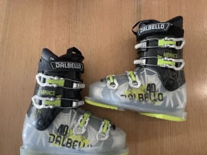 Dalbello Menace 4.0 Kids Ski Boots Size 24.5 / Mondo 245 / US 6.5