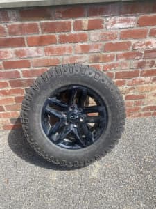 Chevrolet 1500 trail boss standard wheels and tires