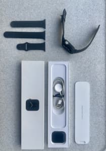 Apple Watch SE 44mm Space Grey with bands